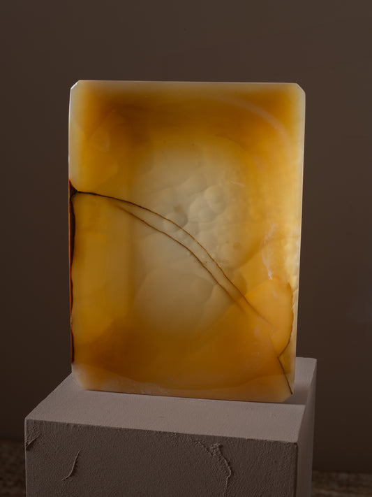 Vintage mustard coloured agate plate