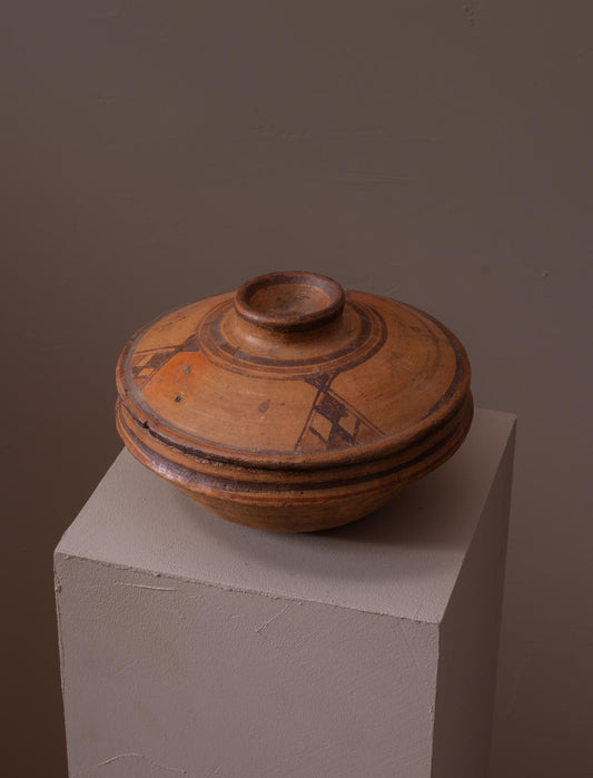Tata cooking pot