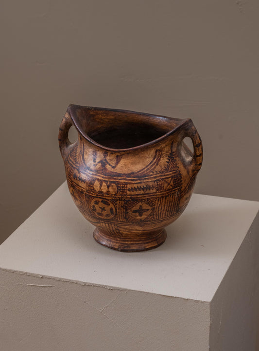 Beni Ouriaghel drinking pot