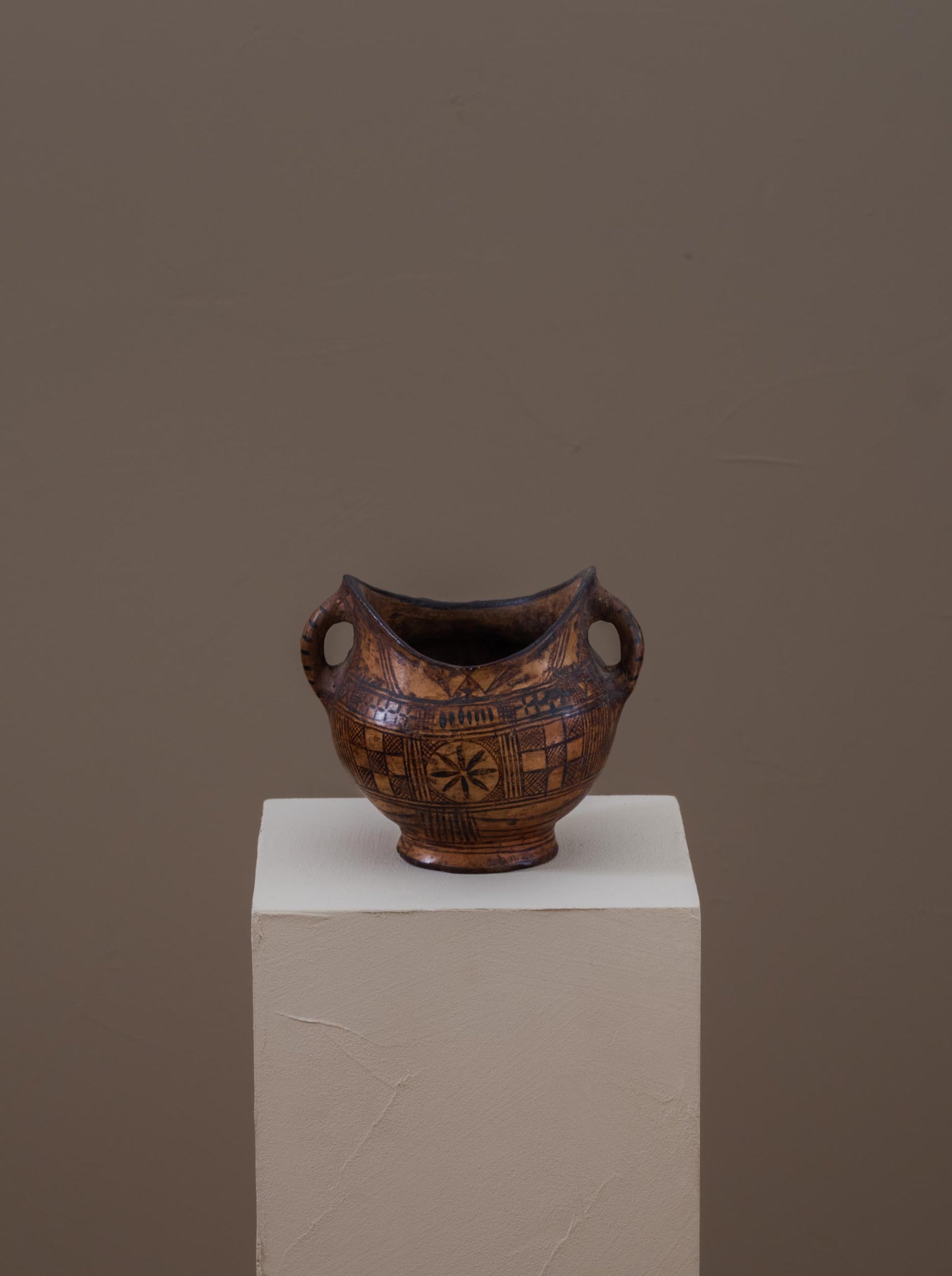 Beni Ouriaghel drinking pot